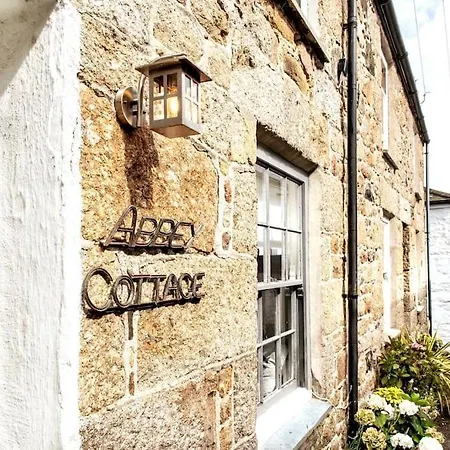 Abbey Cottage, Close To Mousehole Harbour Exterior photo