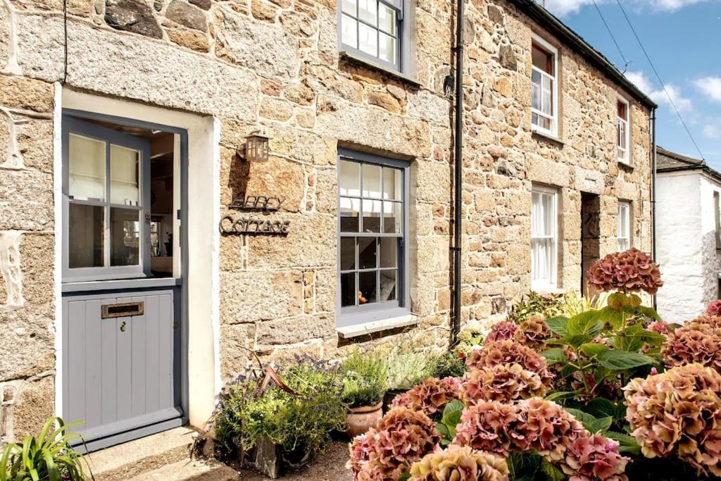Holiday home Abbey Cottage, Close To Harbour *