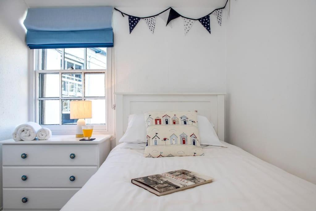 Abbey Cottage, Close To Harbour * Mousehole